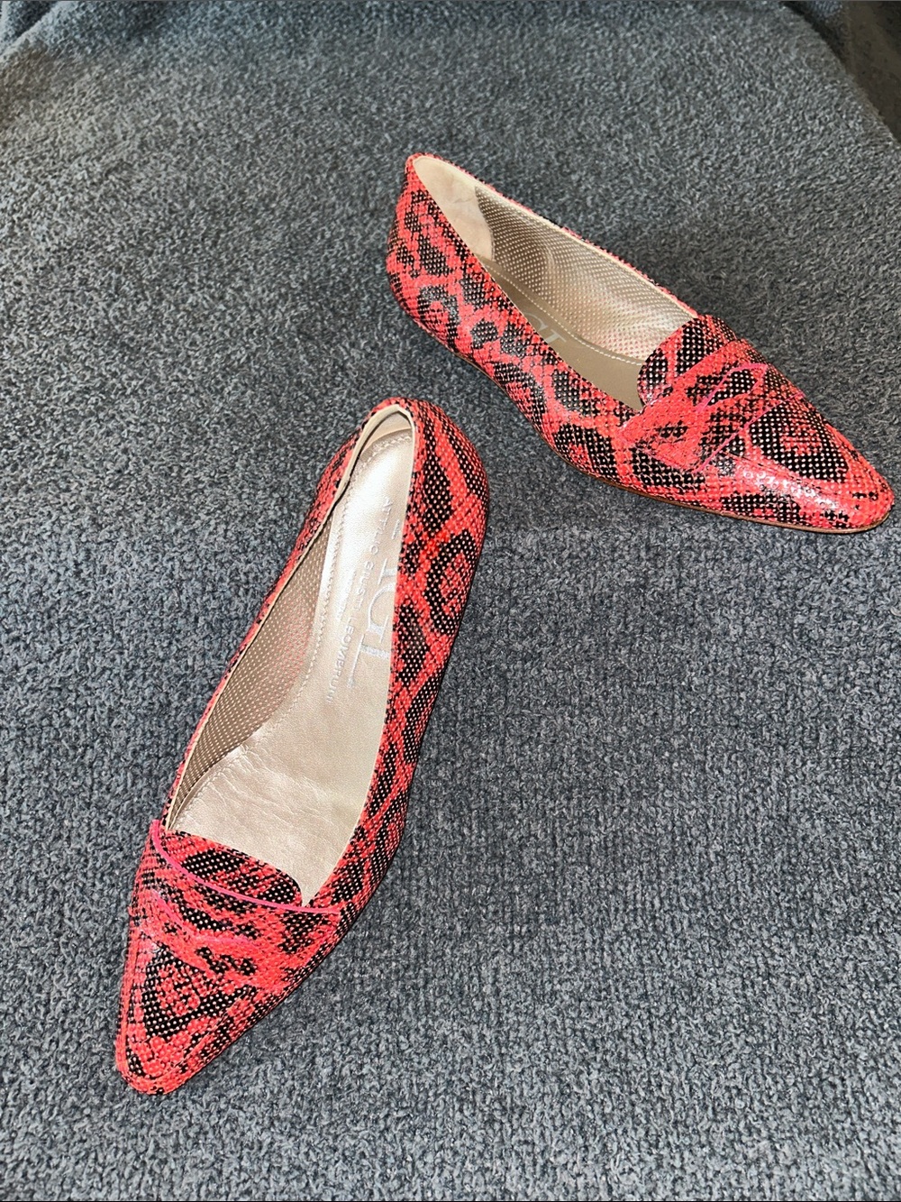 Agl Red and Black Snakeskin-Print Pointed Toe Flats